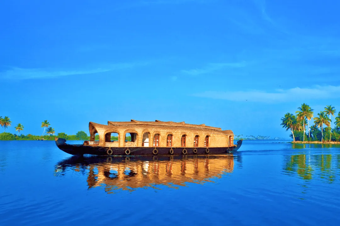 Sea excursion in Kerala