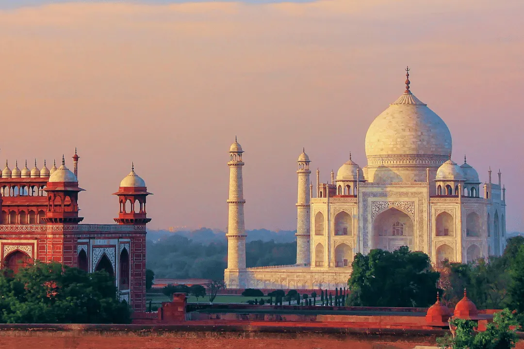 Taj Mahal at sunset