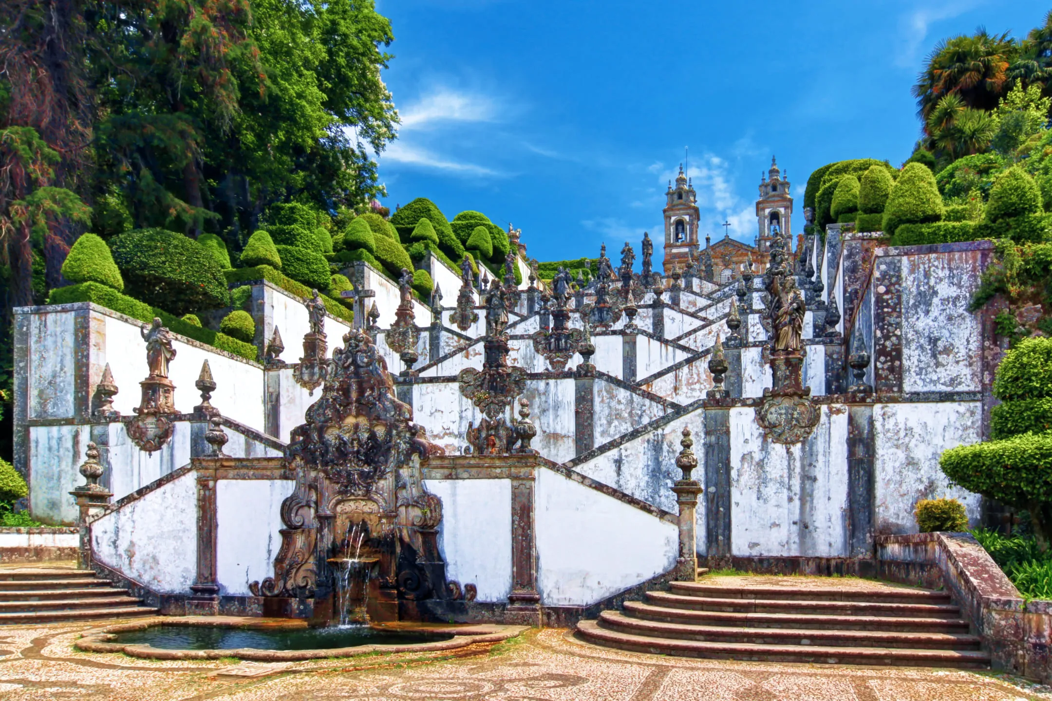 Staircase with fountains
