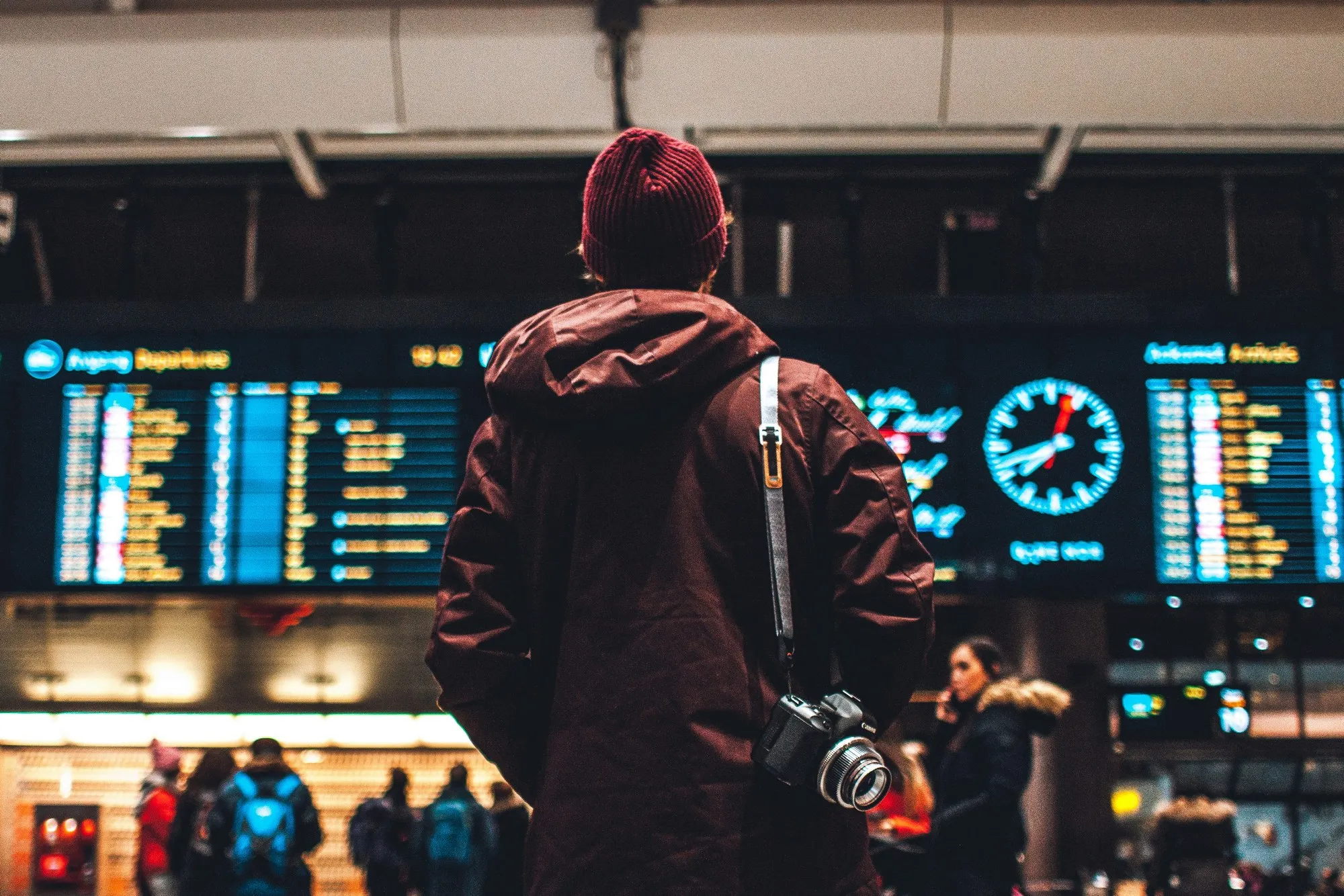 What to do at the airport if your flight is delayed