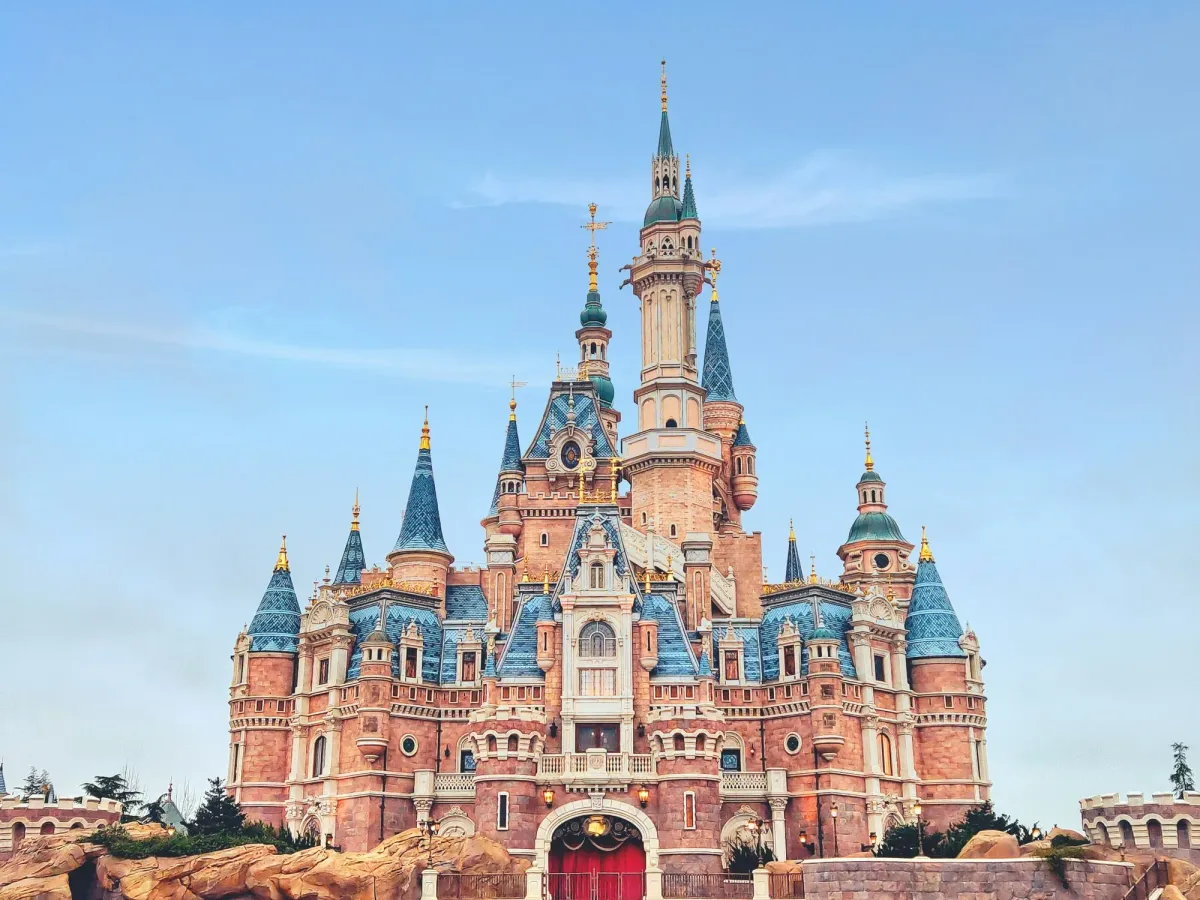 The Largest Amusement Parks from Around the World