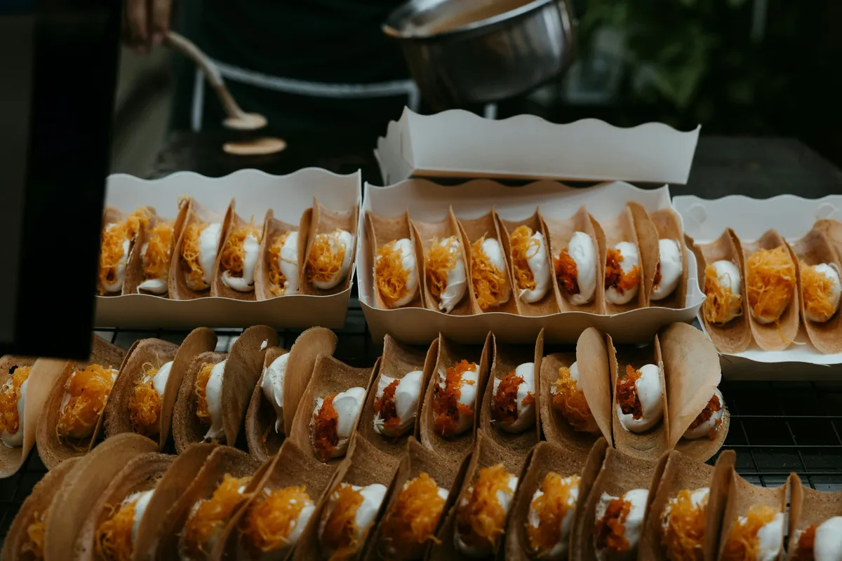 Street Food Guide: What and Where to Eat Safely in Asian Markets