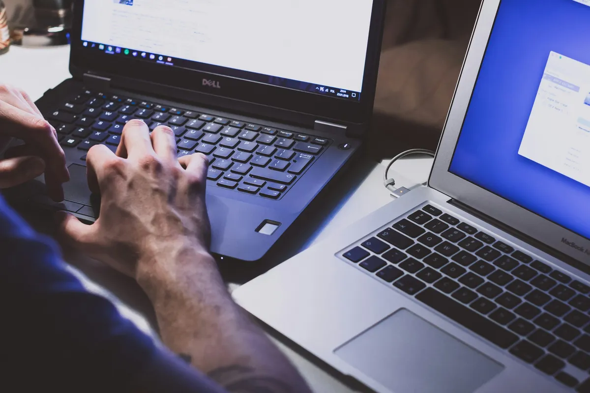 How to protect your data while traveling