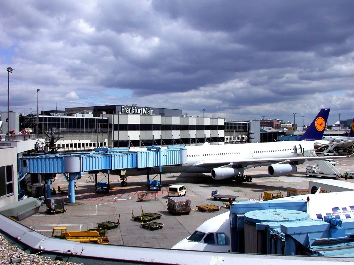 airport tour