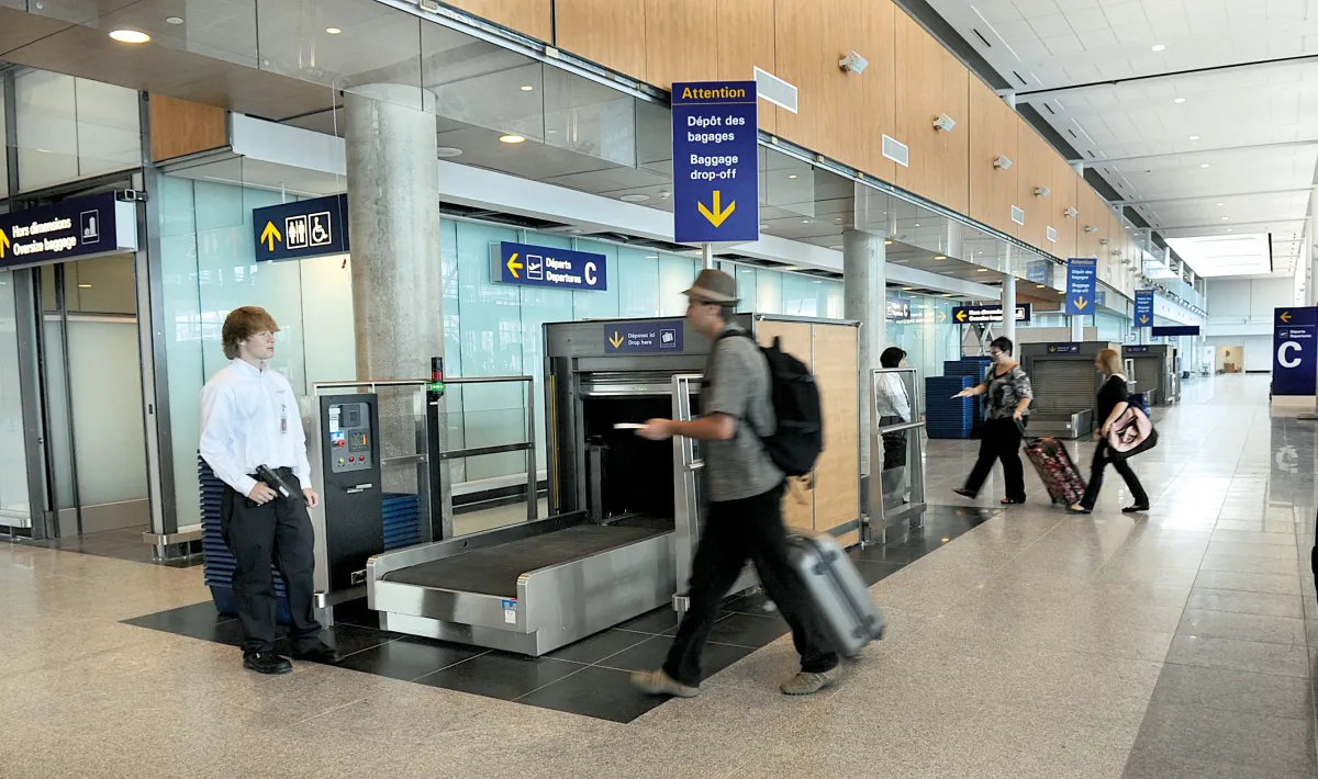 Drop-off counters for baggage drop-off at the airport