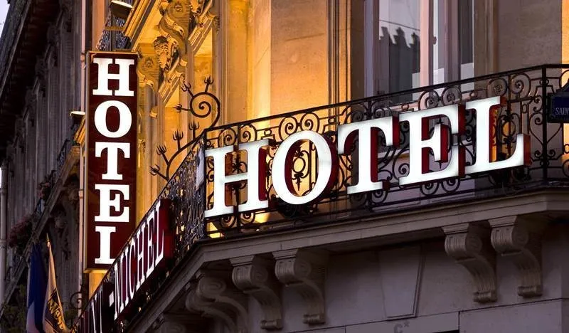 Should you trust hotel reviews online?