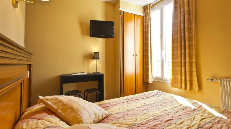Small hotel room in Paris