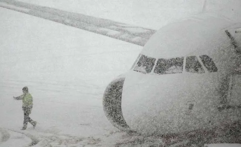 flight delay due to bad weather