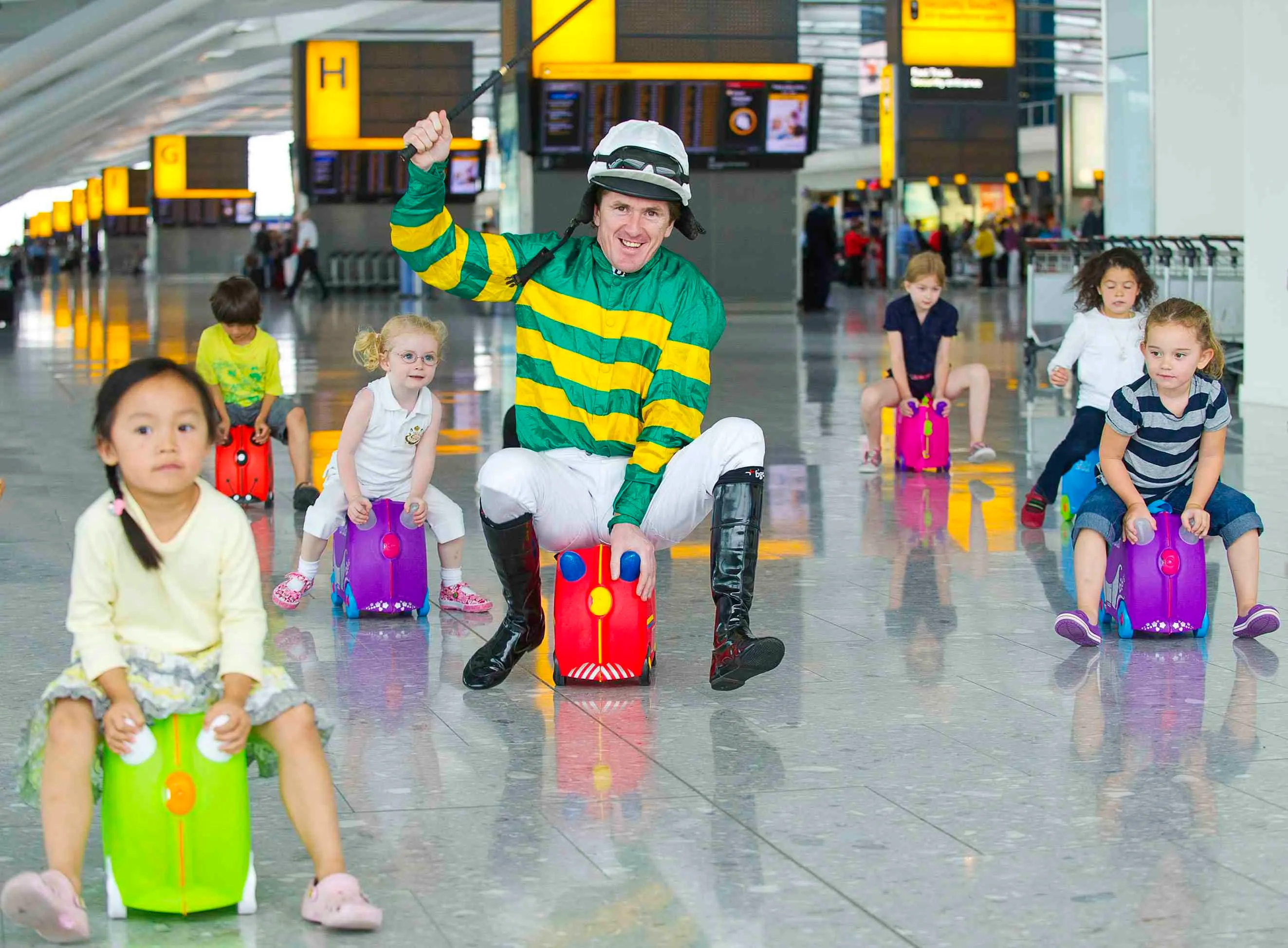 How to choose a children's suitcase?
