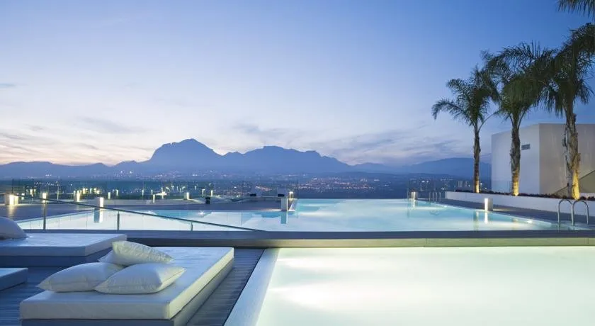 infinity pool of Sha Wellness Clinic hotel