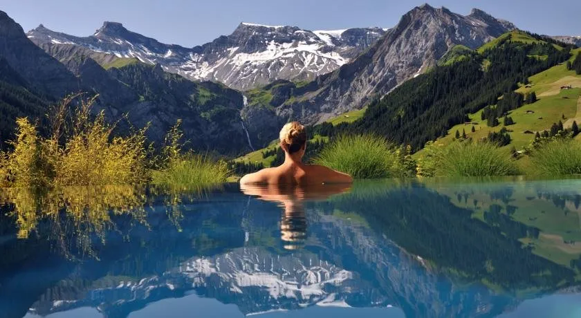 infinity pool of The Cambrian hotel