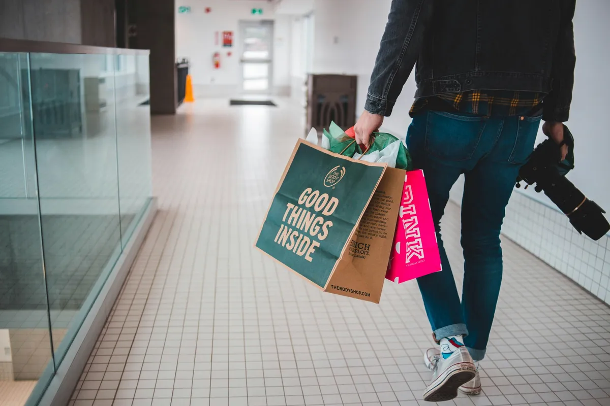 It`s a shopping time: map of the largest outlets in Europe