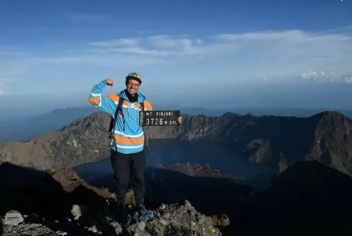 Climbing Mount Rinjani, Lombok Island.