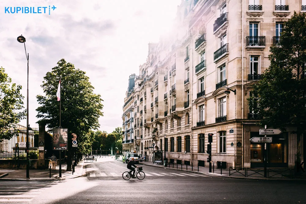Guide to France: desert, art, and Provençal fjords
