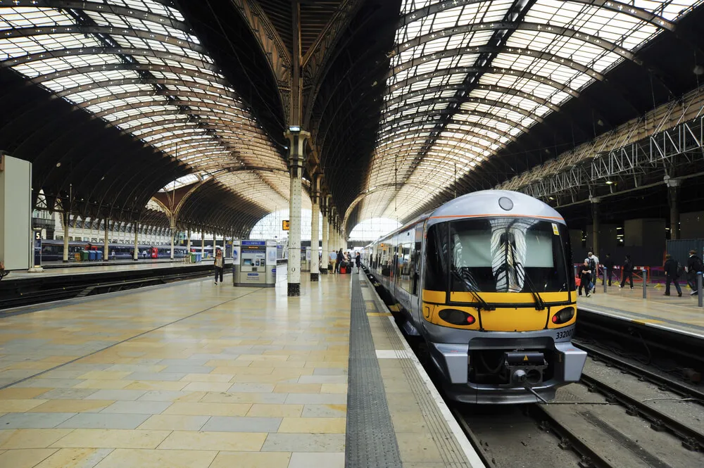 From the airport to the city by Heathrow Express