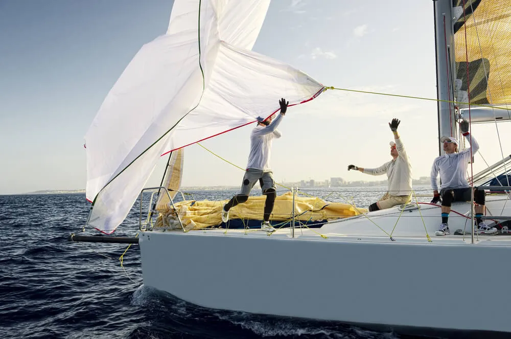 Sailing regatta as a type of vacation