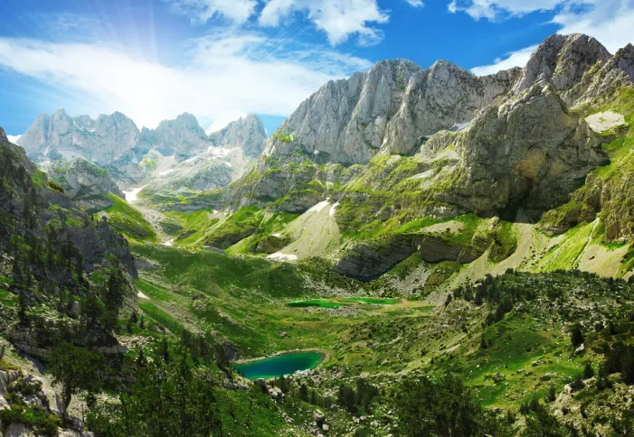 Albania Welcomes Tourists: Planning Your Trip