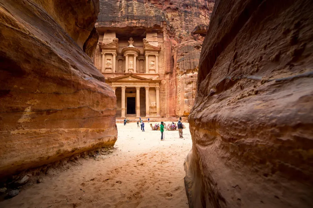 How to spend time in Jordan: what to see and eat