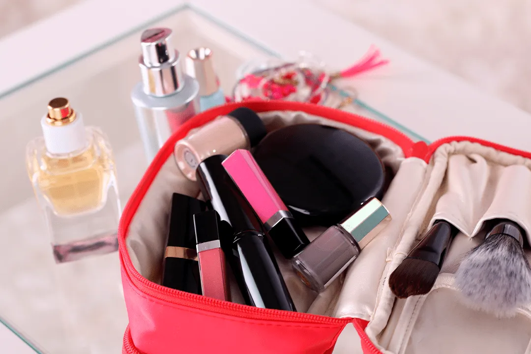 Can you carry perfume in hand luggage on a plane?
