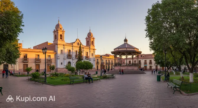 Hipólito Yrigoyen Plaza