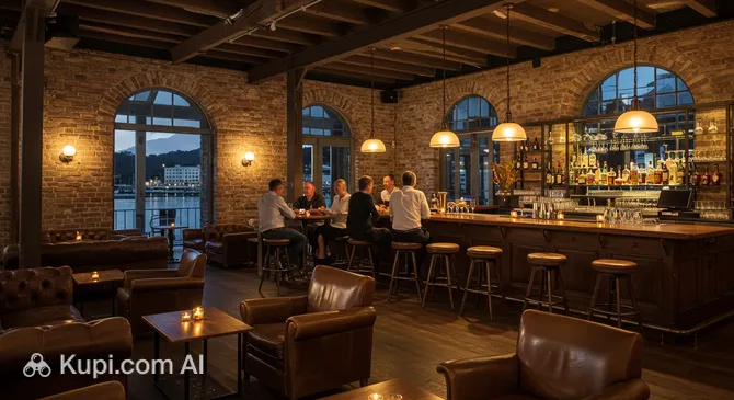 The Henry Jones Art Hotel