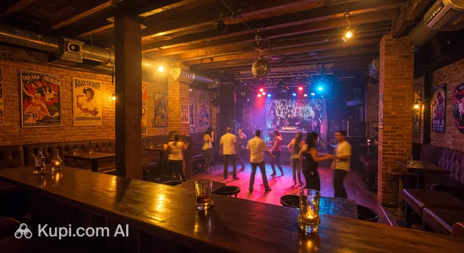 La Topa Tolondra Nightclub