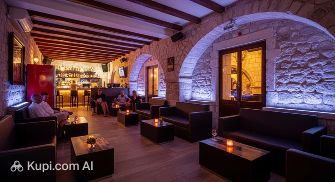 Caffe & Night Bar Amor