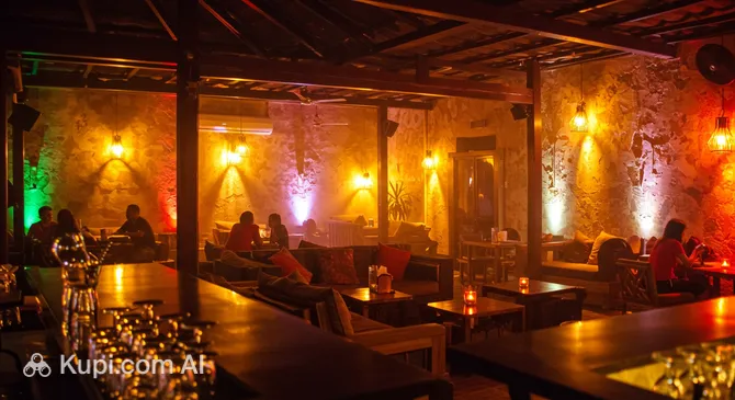 Kedai 8 & Indigo Lounge