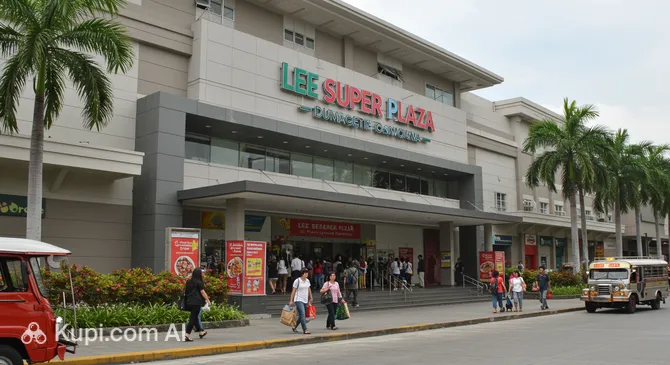 Lee Super Plaza