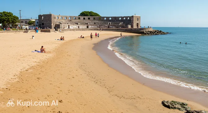 Real de San Carlos Urban Beach